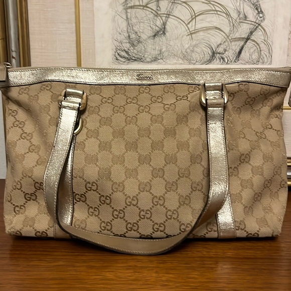 Gucci Abbey Monogram Tote - Picture 1 of 14